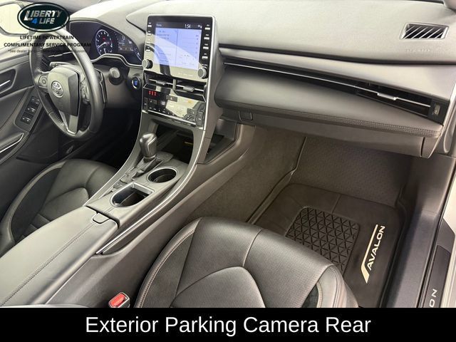 Used 2021 Toyota Avalon XSE FWD image 21