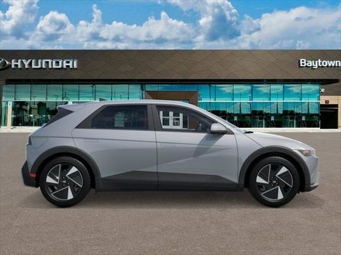 New 2026 Hyundai Ioniq 5 SEL RWD image 7