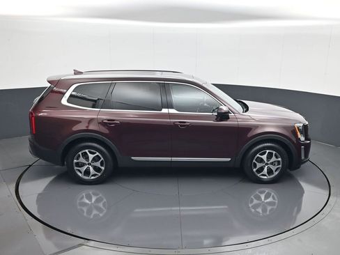 Used 2022 Kia Telluride EX FWD image 17
