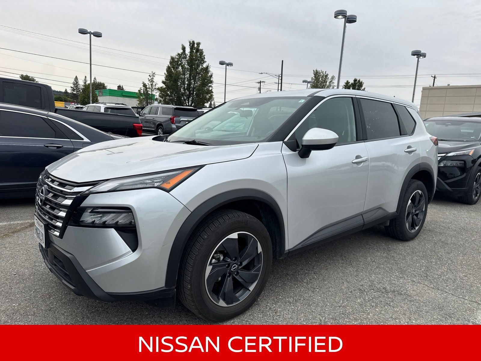 Certified 2025 Nissan Rogue SV AWD/4WD image 1