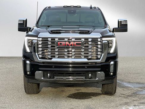 Used 2024 GMC Sierra 2500 Denali w/ Denali Reserve Package image 8