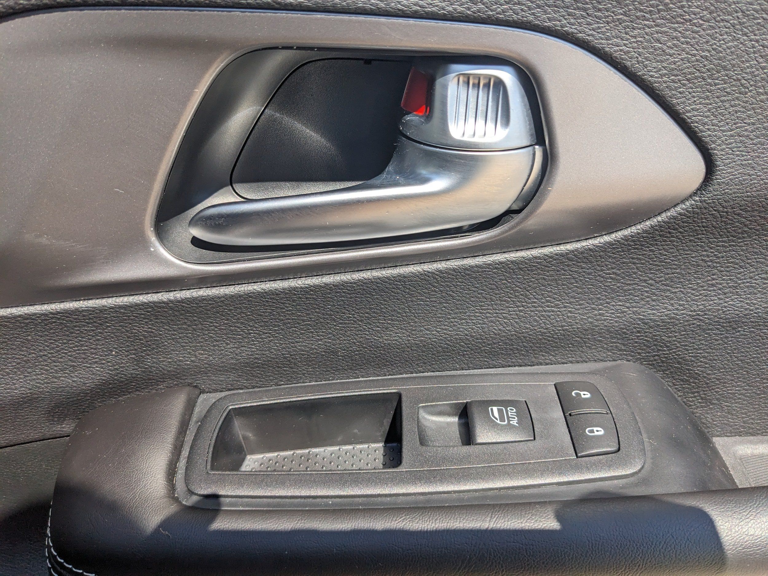 Used 2026 Chrysler Pacifica Select FWD image 36