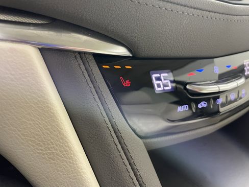 Used 2021 Cadillac XT5 Premium Luxury image 21