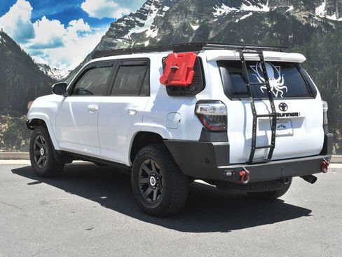 Used 2022 Toyota 4Runner Trail Special Edition AWD/4WD image 9