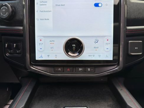 Used 2024 Ford Expedition Limited RWD image 34