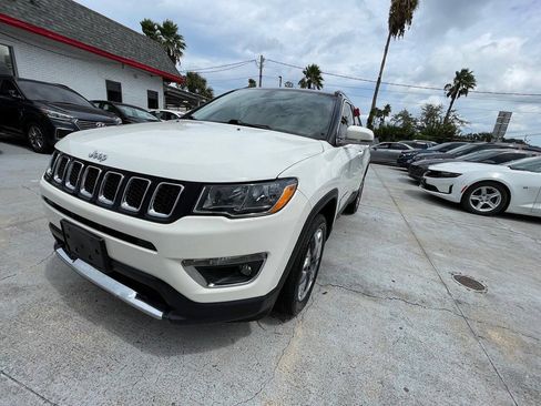 Used 2020 Jeep Compass Limited AWD/4WD image 2