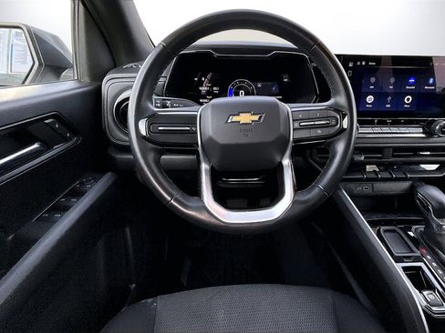 Used 2024 Chevrolet Colorado LT image 10