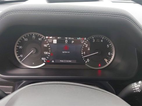 Used 2023 Land Rover Defender 130 X-Dynamic SE image 16