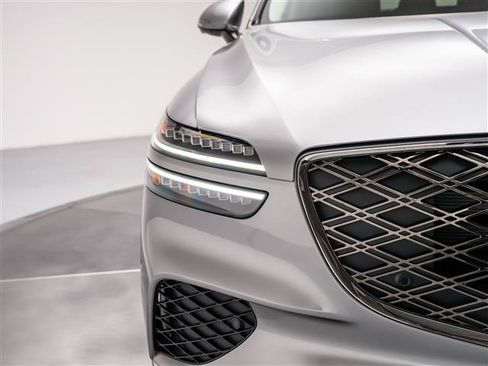 New 2026 Genesis GV70 2.5T Advanced AWD/4WD image 14