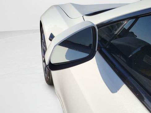 Used 2022 Tesla Model S Base image 11