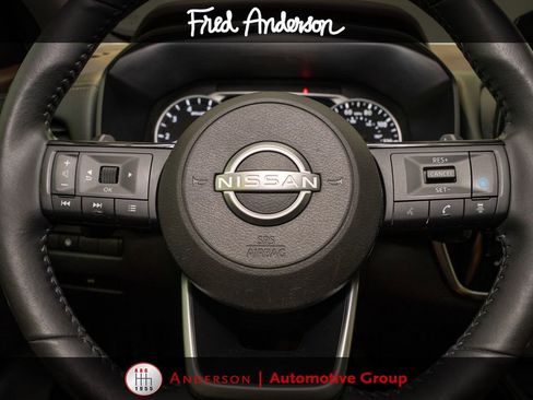 Used 2022 Nissan Rogue SL w/ SL Premium Package FWD image 20