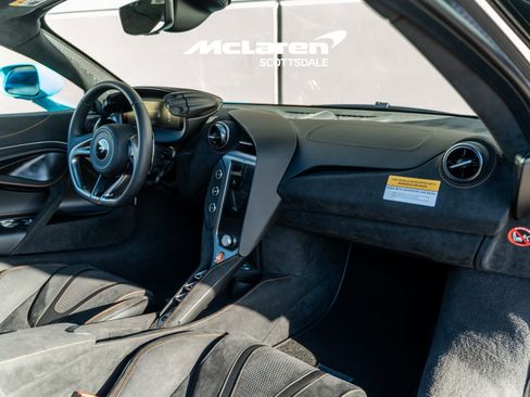 New 2026 McLaren 750S RWD image 17