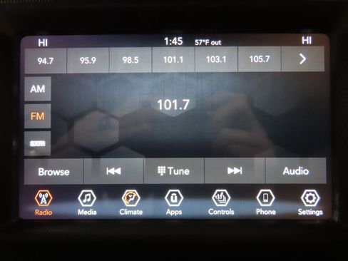 Used 2021 Jeep Gladiator Sport image 18