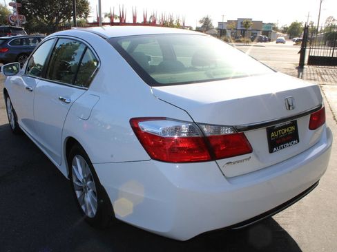 Used 2014 Honda Accord EX image 9