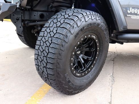 Used 2019 Jeep Wrangler Unlimited Sport S AWD/4WD image 23