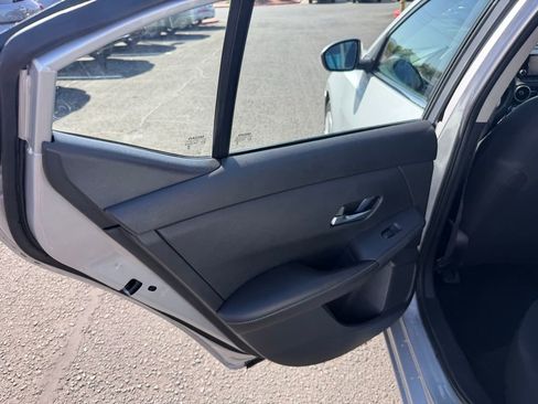 Used 2023 Nissan Sentra S image 11