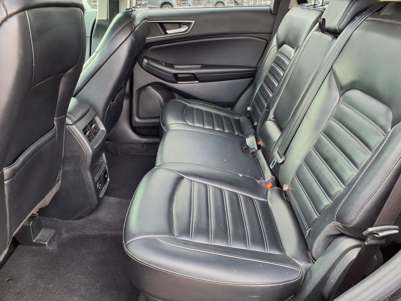 Used 2022 Ford Edge SEL w/ Convenience Package AWD/4WD image 11
