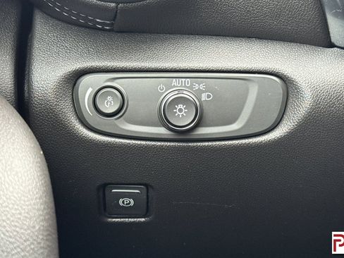 Certified 2023 Chevrolet Blazer LT image 30