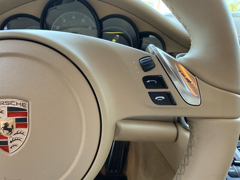 Used 2013 Porsche Panamera S RWD image 14