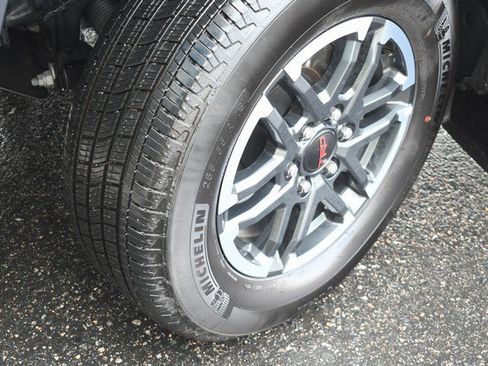 Certified 2025 Toyota Tacoma TRD Sport image 11