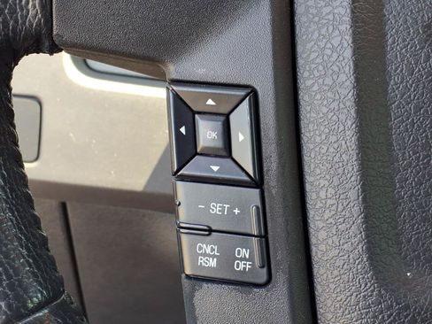 Used 2013 Ford F150 XLT w/ Luxury Equipment Group AWD/4WD image 22