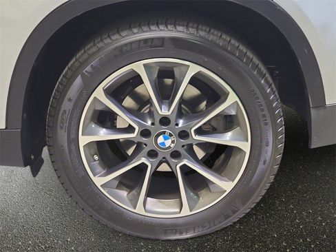 Used 2017 BMW X5 xDrive40e image 36