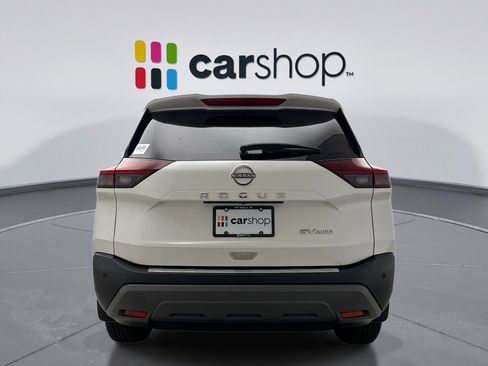 Used 2023 Nissan Rogue SV w/ SV Premium B Package image 4