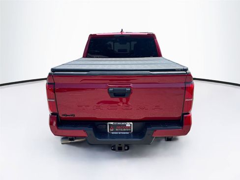 Used 2025 Toyota Tacoma TRD Off-Road w/ TRD Off Road Upgrade Package image 4