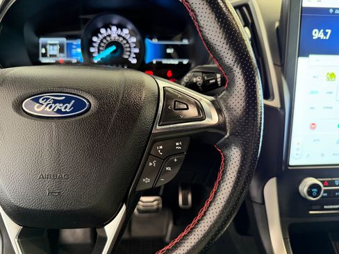 Used 2022 Ford Edge ST-Line AWD/4WD image 16