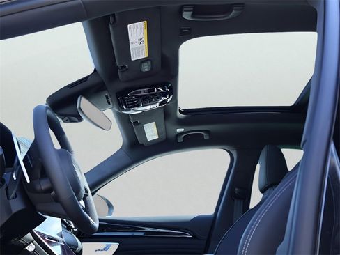 New 2025 Maserati Grecale Modena image 40