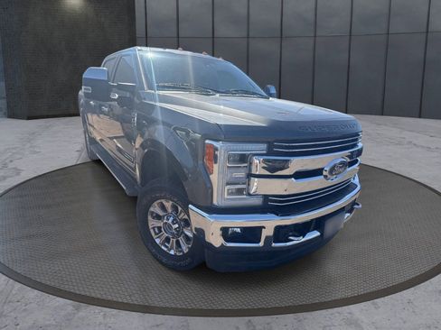 Used 2019 Ford F250 Lariat w/ Lariat Ultimate Package AWD/4WD image 17