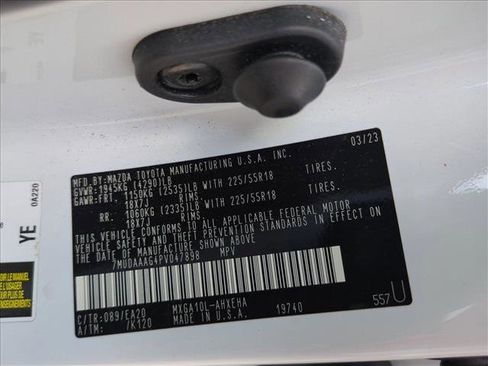 Used 2023 Toyota Corolla Cross XLE w/ Convenience Package FWD image 15