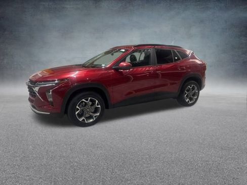 Used 2025 Chevrolet Trax LT w/ LT Convenience Package image 52