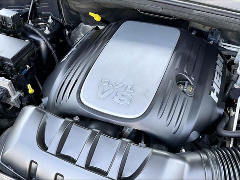 Used 2013 Jeep Grand Cherokee Altitude AWD/4WD image 29
