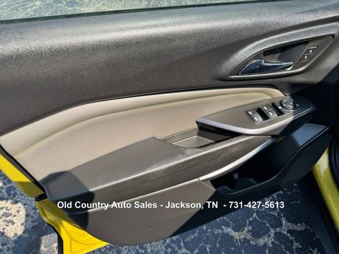 Used 2024 Chevrolet Trax ACTIV w/ Sunroof Package image 24