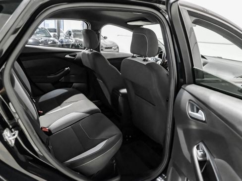 Used 2017 Ford Focus ST FWD image 34