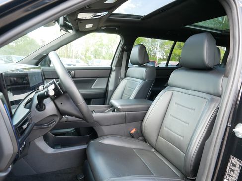 Used 2025 Hyundai Santa Fe Calligraphy AWD/4WD image 34