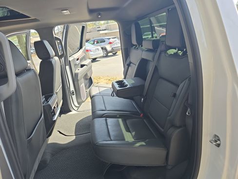 Used 2022 GMC Sierra 1500 Denali w/ Denali Reserve Package image 16