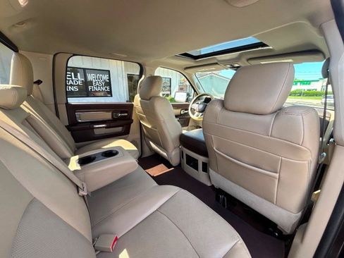 Used 2016 RAM 1500 Laramie w/ Convenience Group AWD/4WD image 31