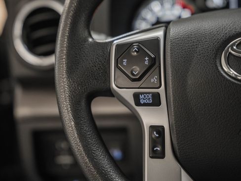 Used 2018 Toyota Tundra SR5 image 32