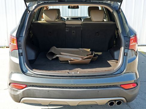 Used 2014 Hyundai Santa Fe w/ Technology Package 05 image 9