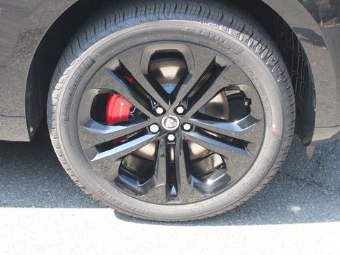 New 2026 Jaguar F-PACE R-Dynamic S image 9