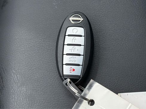 Used 2025 Nissan Altima 2.5 SR FWD image 30
