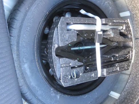 Used 2020 Volkswagen Passat 2.0T SEL image 26