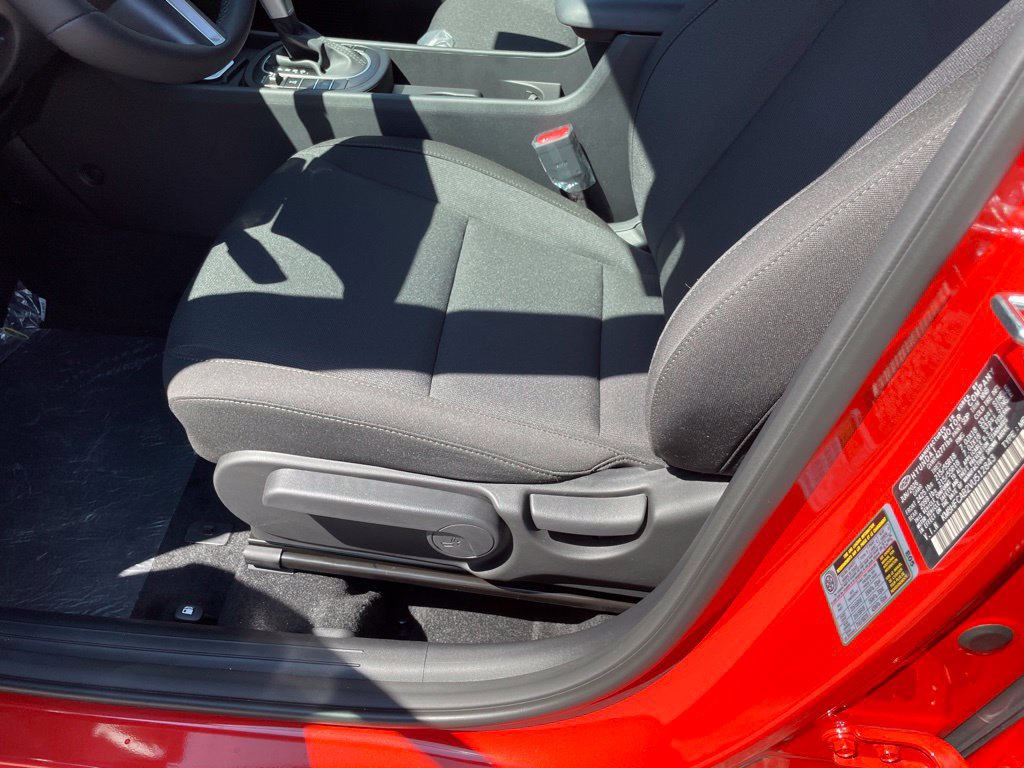 New 2027 Hyundai Kona SEL Sport AWD/4WD image 11