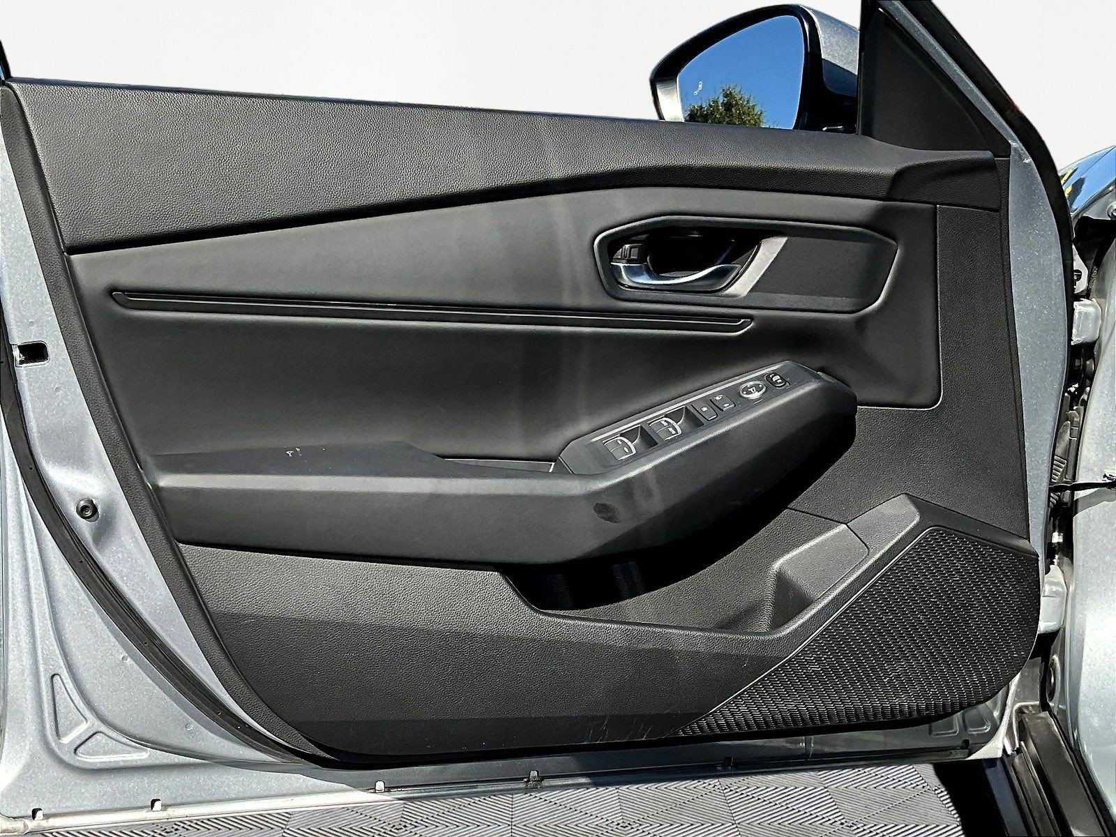 Used 2024 Honda Accord EX image 19