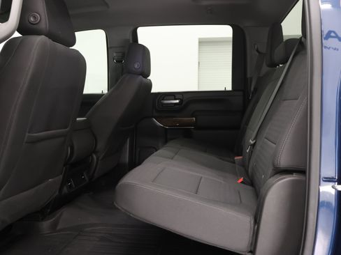 Used 2023 GMC Sierra 2500 SLE AWD/4WD image 9