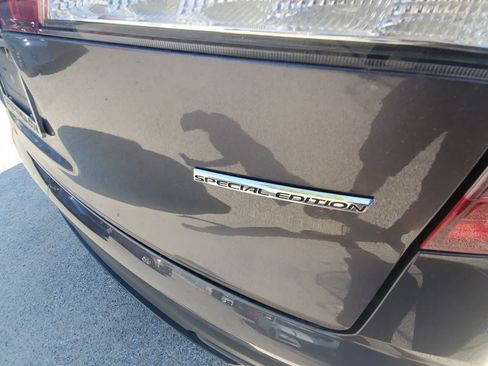 Used 2021 Honda Pilot Special Edition image 11
