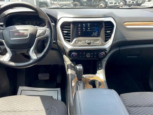 Used 2018 GMC Acadia SLE image 3