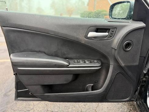 Used 2020 Dodge Charger SXT w/ Leather Interior Group image 10